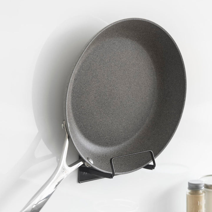 山崎実業towerマグネットフライパンホルダータワー