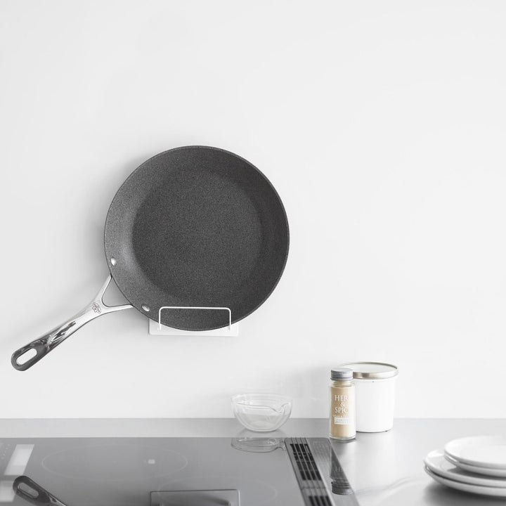 山崎実業towerマグネットフライパンホルダータワー