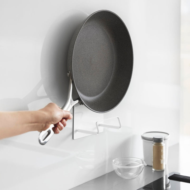 山崎実業towerマグネットフライパンホルダータワー