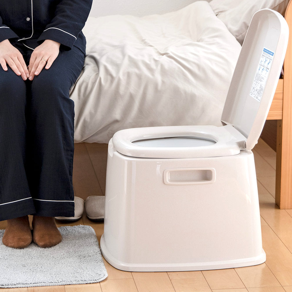 バケツ処理不要ポータブルトイレ ポータブルトイレ S型 コンパクト バケツ付き 介護 – ハウジー