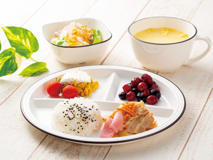 皿スクウェア和洋皿Mナチュール水切付ホワイト撥水加工