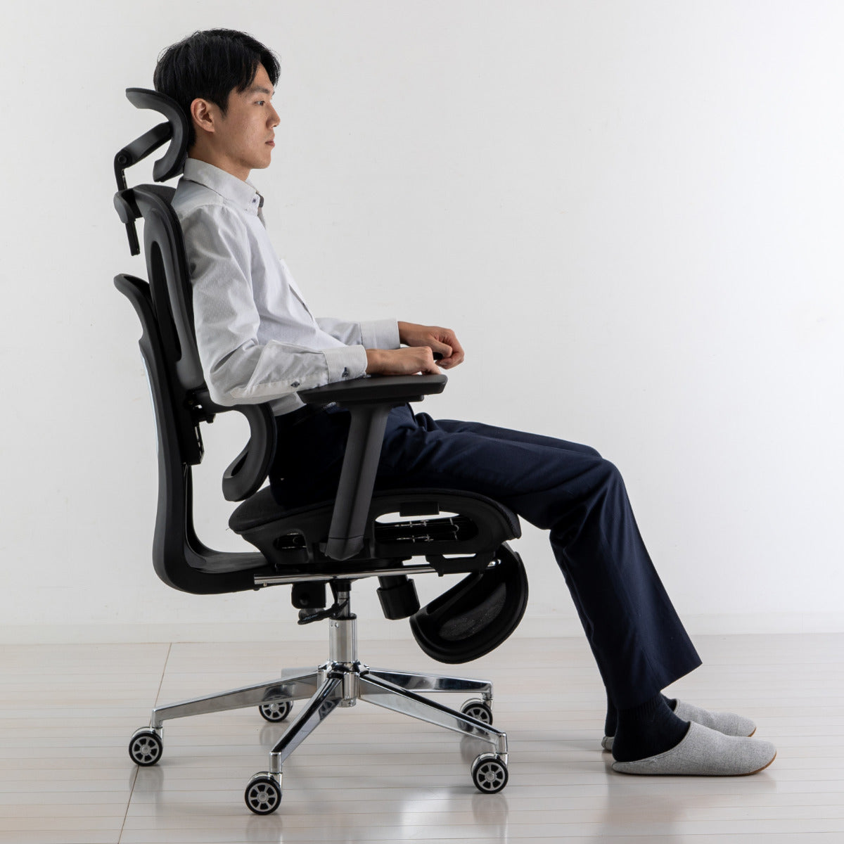 オフィスチェア 座面高47～54cm フットレスト付き メッシュ ハイバック