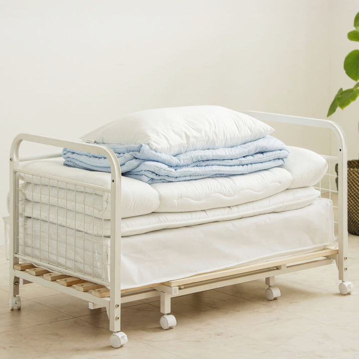 布団収納ラック伸縮式1段奥行深型幅82-147cm奥行68cm床板すのこキャスター付き