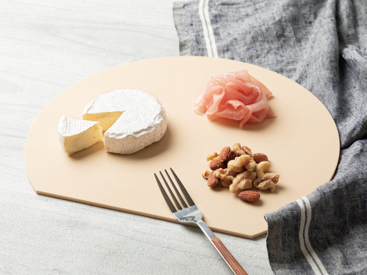 丸いまな板小食洗機対応耐熱エラストマーかまぼこ型日本製アイメディア