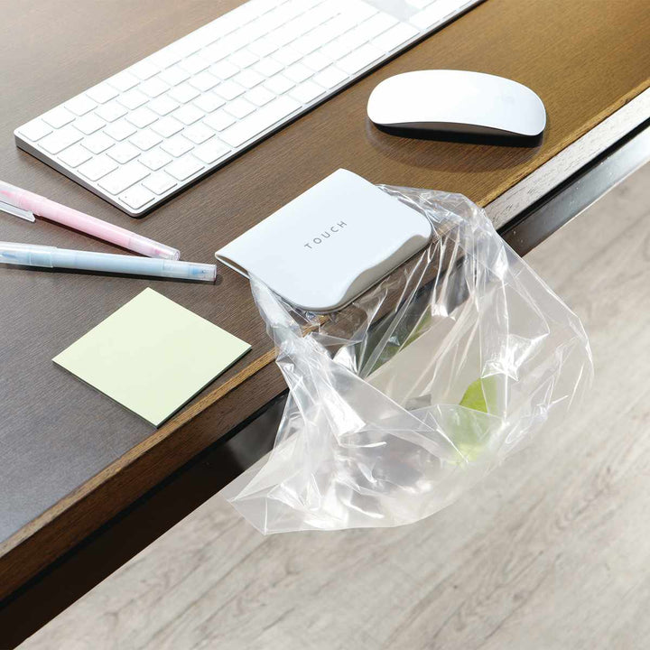 三角コーナーゴミ入れTOUCHstペタッとポイ