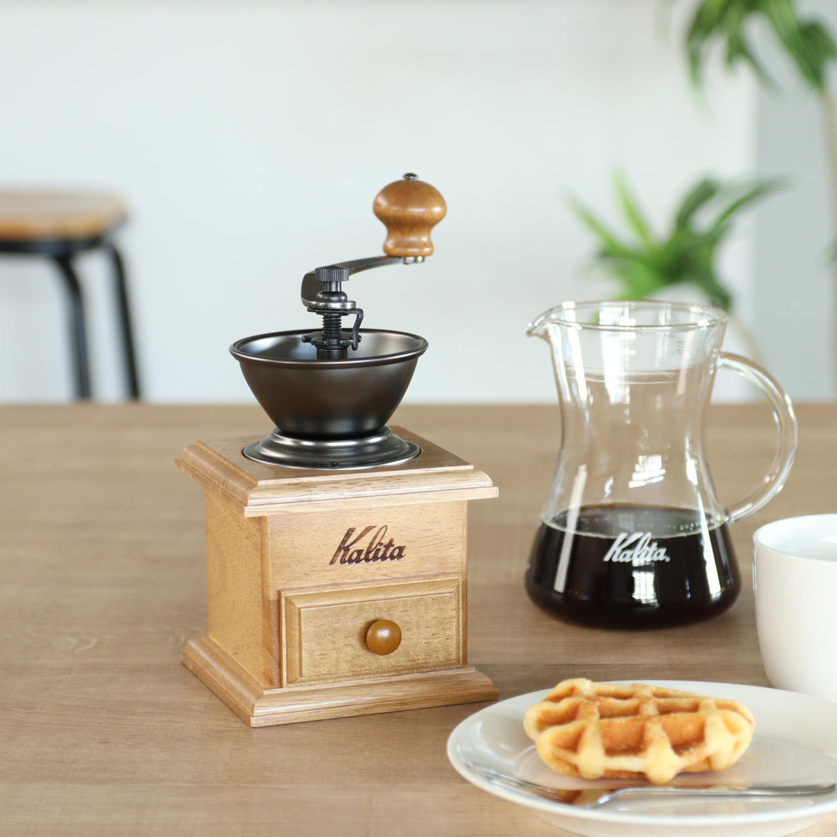 カリタコーヒーミル (ゆうこ) Amazon｜カリタ Kalita コーヒーミル 銅製 手挽き 手動 Cu-1#42084