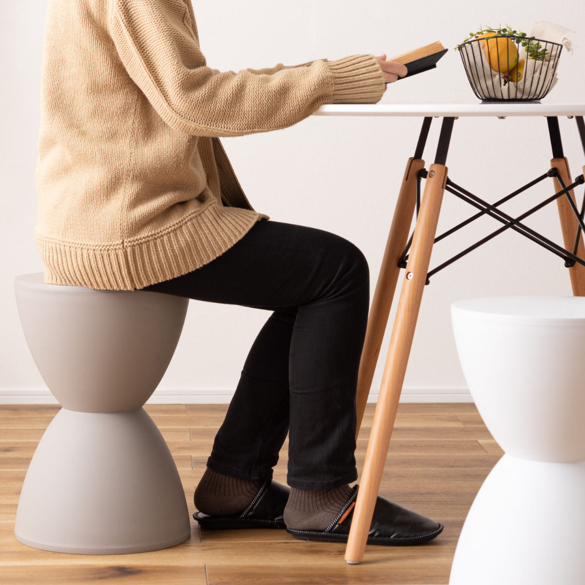 スツール 高さ44cm 軽量 完成品 – ハウジー