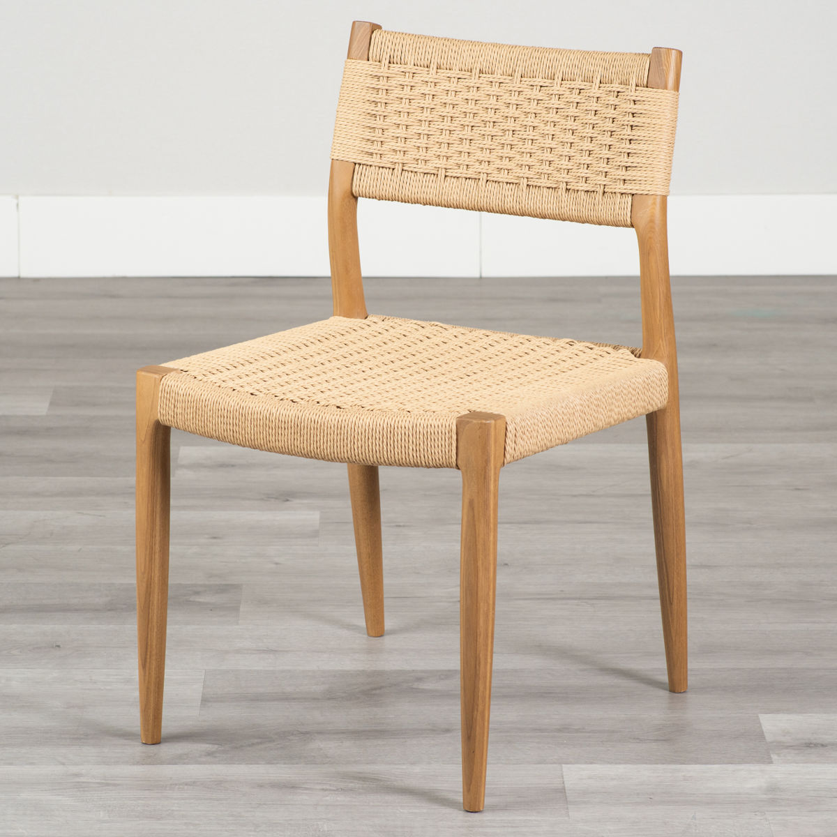 新品 北欧風 ダイニングチェア 木製 ペーパーコード2脚 ダイニングチェア 座面高44cm 北欧風 ペーパーコード サーラ – ハウジー