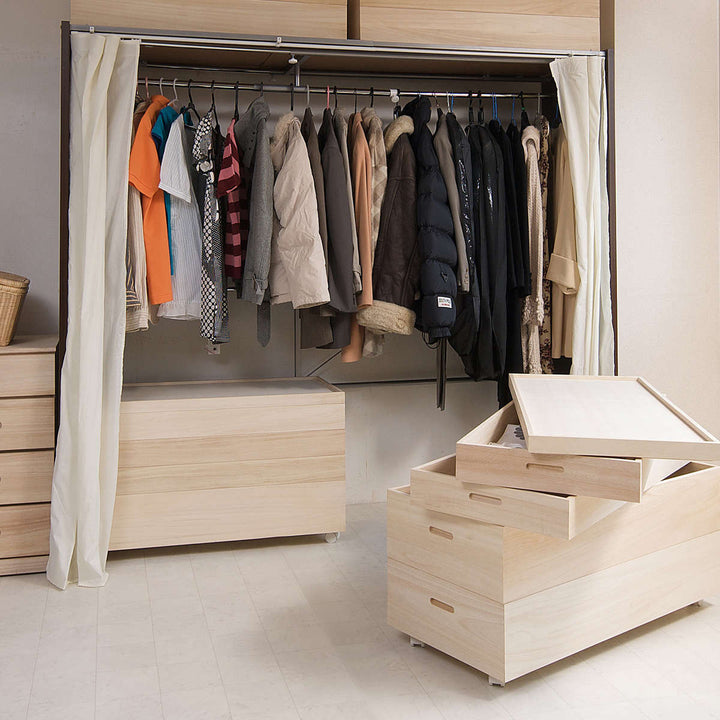 桐衣装ケース4段キャスター付日本製高さ64cm