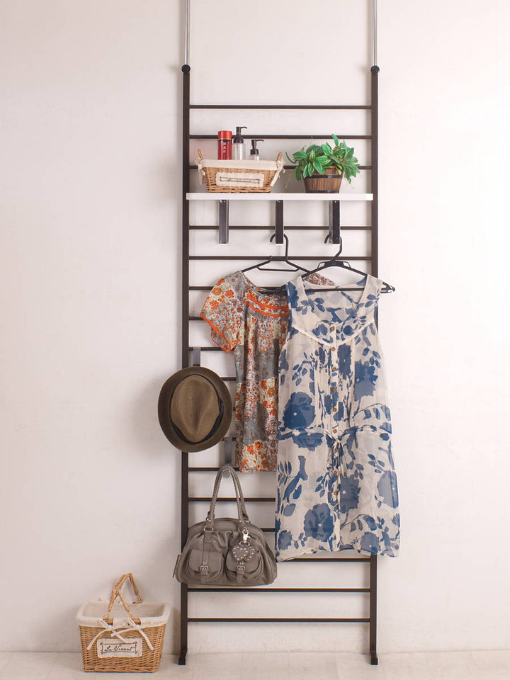 突っ張りラダーラック棚付幅65cm