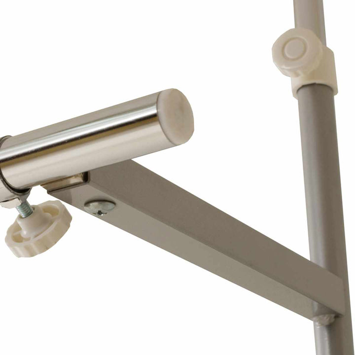 窓際に設置できる物干しハンガー