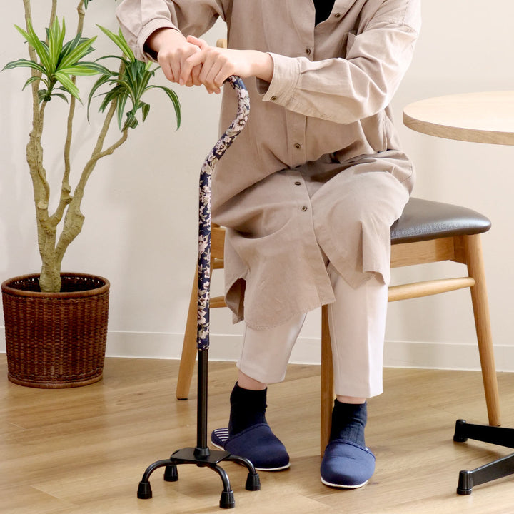 杖4点杖青花柄軽量多点杖ステッキ介護自立式