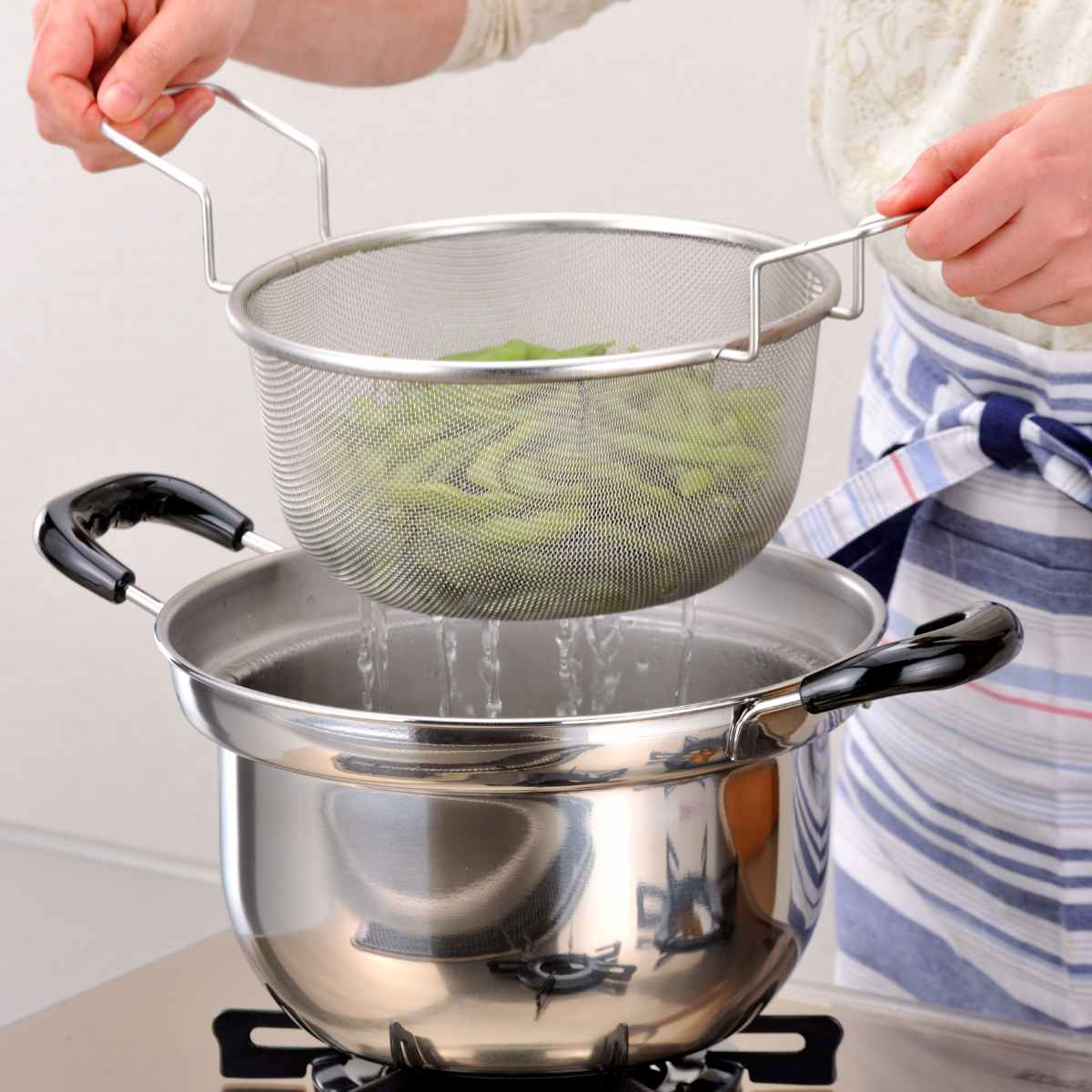 業務用ラーメン鍋　直径43cm 高さ42cm ゆであげザル２個付き 業務用ラーメン鍋 直径43cm 高さ42cm ゆであげザル2個付き