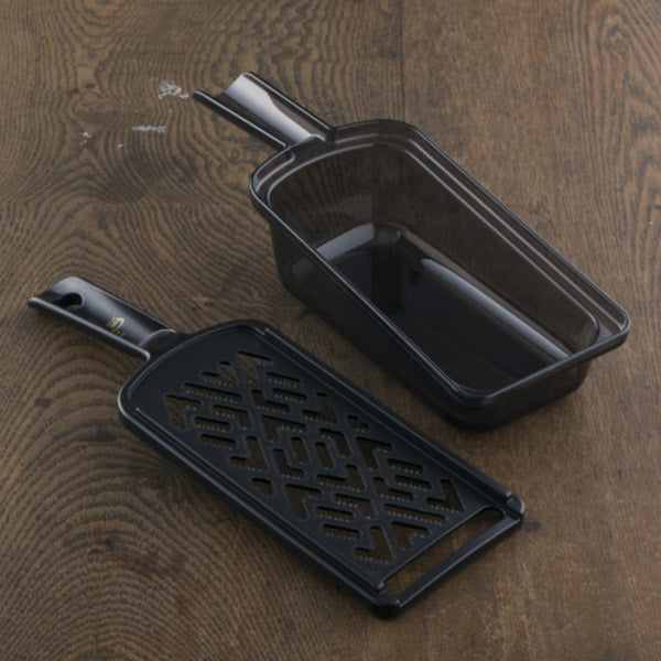 おろし器関孫六食洗機対応受け皿付き貝印日本製レギュラーサイズ