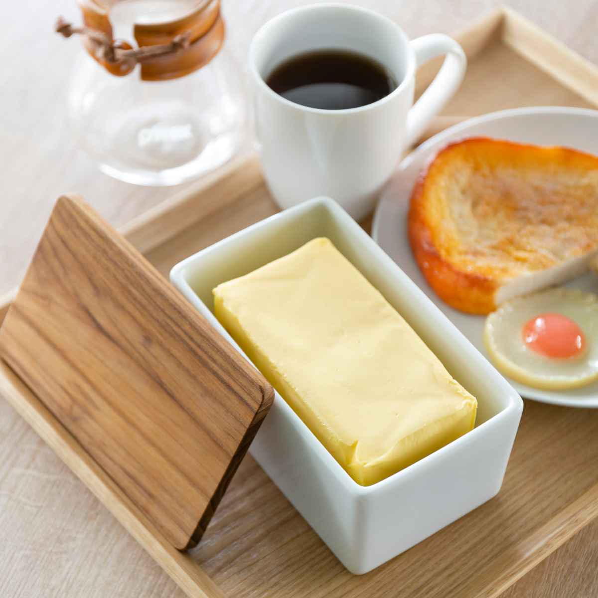 コンランショップ　BOCH 蓋付き バターケース　ロイヤルボッホ バターケース ビッグサイズ LOLO ロロ 白磁製 木蓋付き SALIU – ハウジー