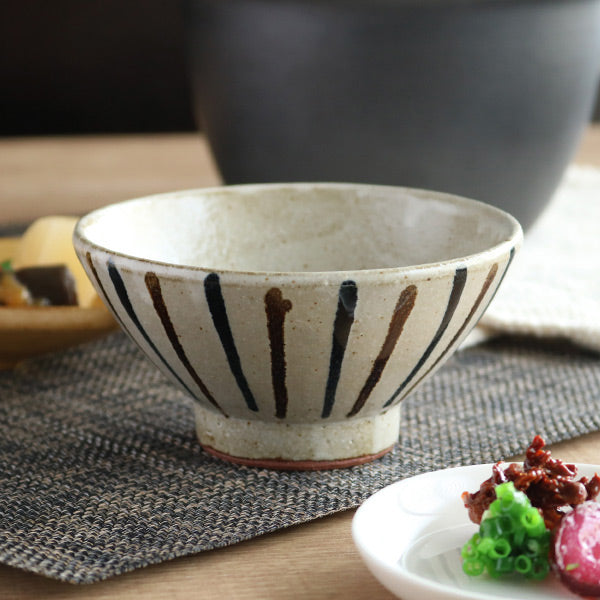 茶碗 284ml 五月雨二色十草 和食器 美濃焼 陶器 日本製