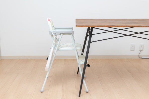 キッズチェア 座面高46.5cm ベビーチェア テーブル付き ベルト付き 折りたたみ 収納 子供用 椅子 チェア サンリオ ハローキティ