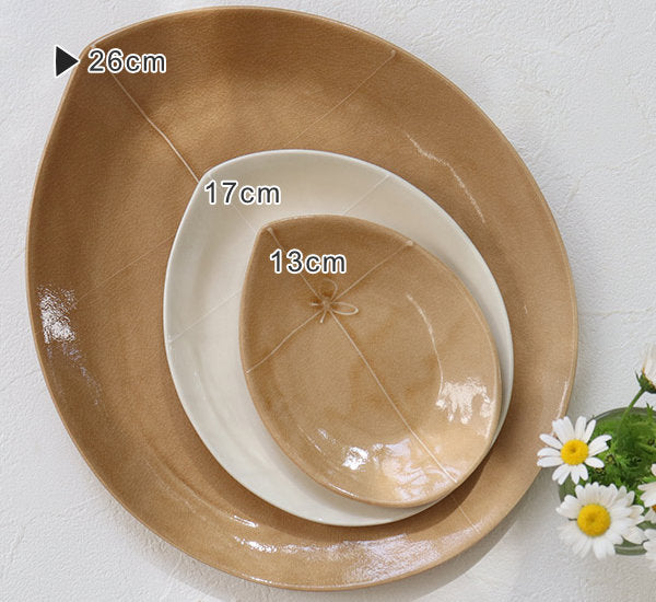 プレート 26cm Ｌ ギフト 花びら 皿 食器 洋食器 和食器 磁器 日本製