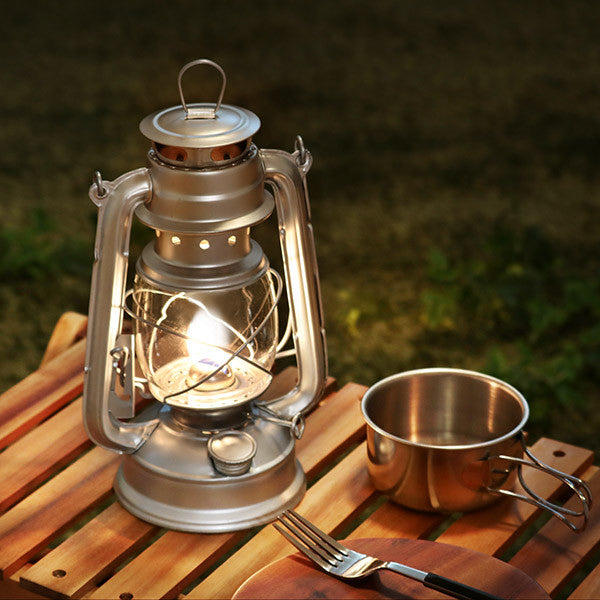 オイルランタン シルバー ランタン アンティーク パラフィンオイル 白