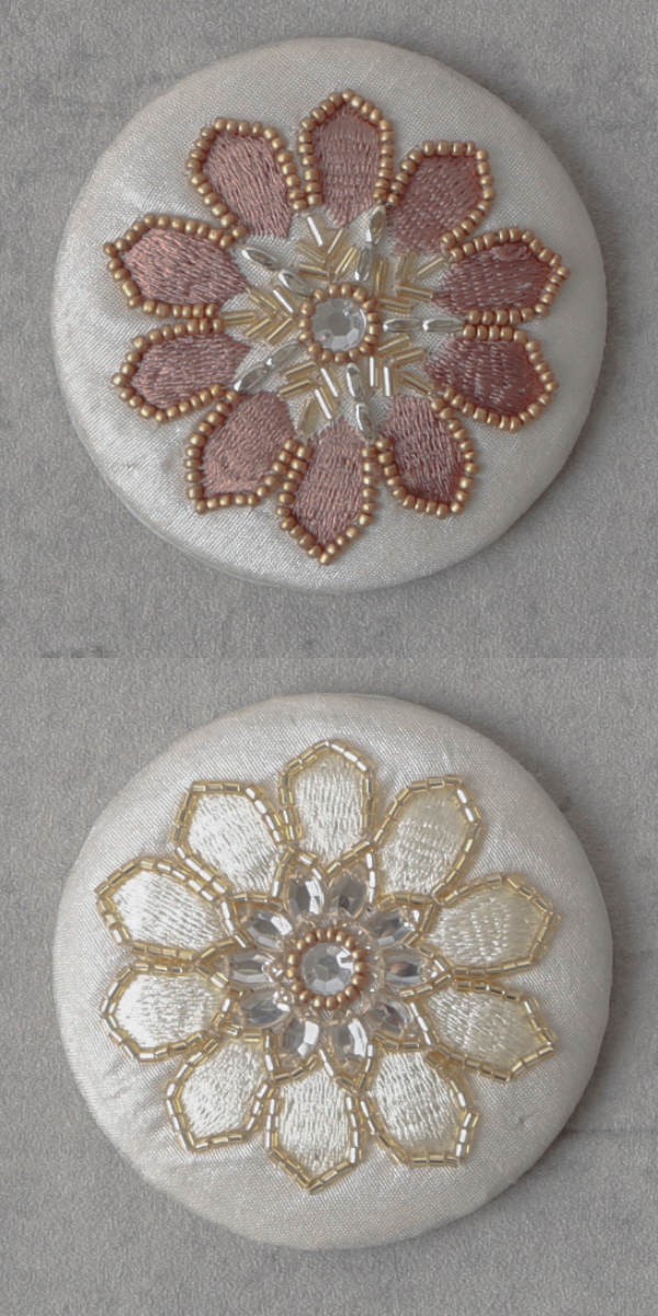 手鏡 ビーズ 刺繍ミラー 直径8cm コンパクト 花柄