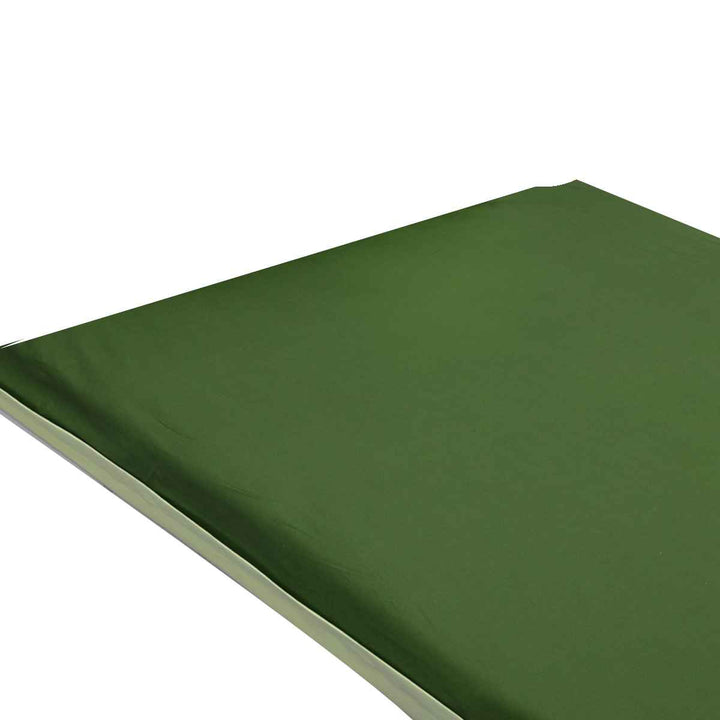 ライトグリーン