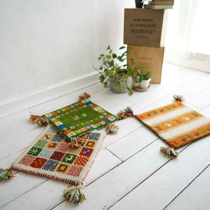 チェアパッドギャッベハンドノット手織り40×40cm