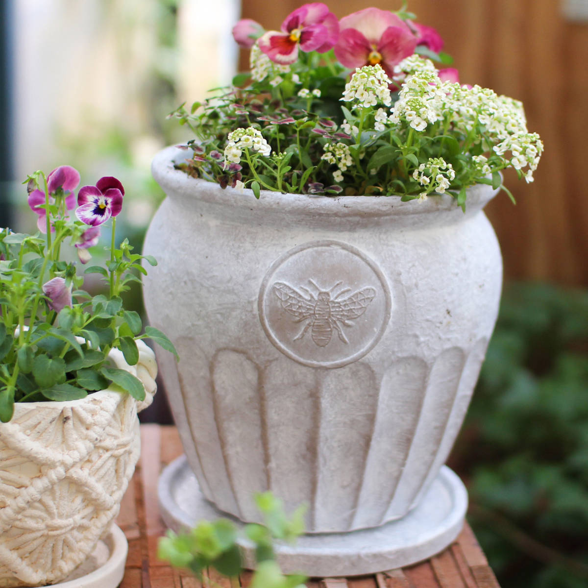 植木鉢 HONEYBEE プランター Lサイズ – ハウジー