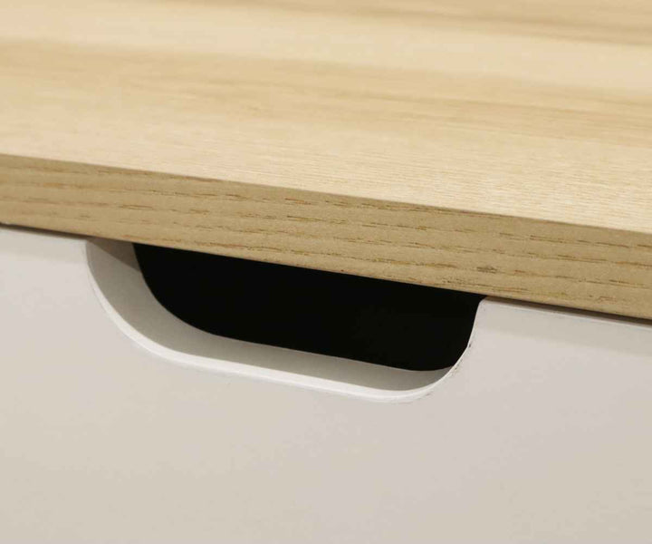 ローキャビネット北欧風引出し3枚扉幅150cm