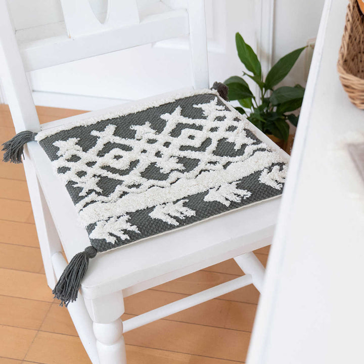 チェアパッド33×33cmボーホータッチモノトーンハンドメイド