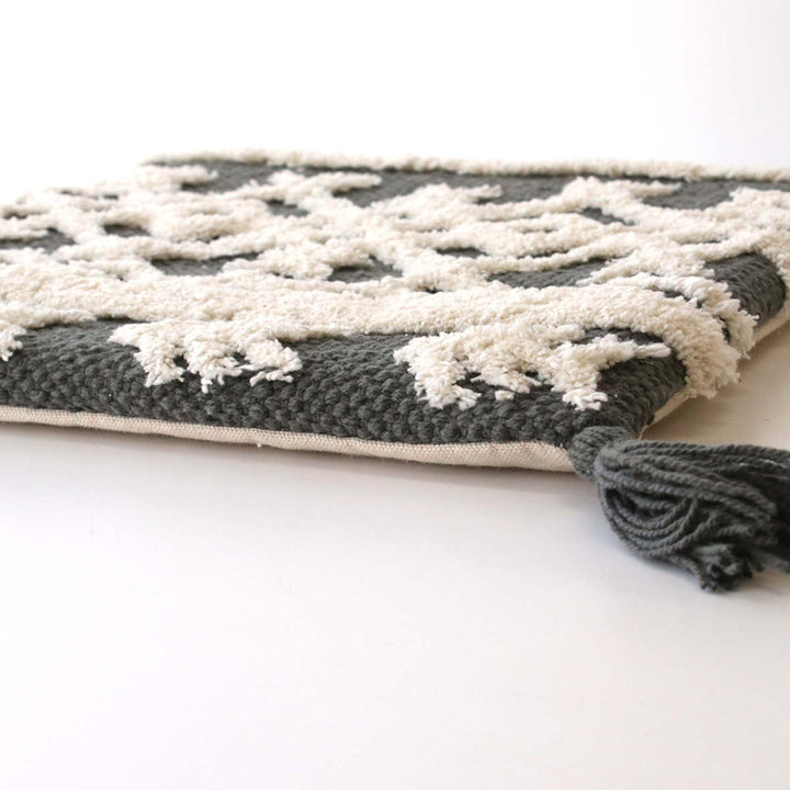 チェアパッド33×33cmボーホータッチモノトーンハンドメイド