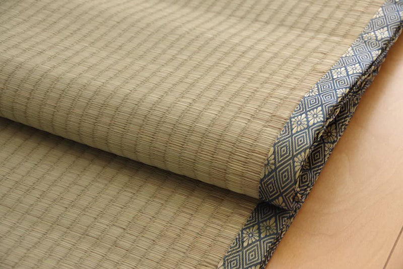 日本製 い草 上敷き/ラグマット 〔糸引織 六一間8畳 約370×370cm