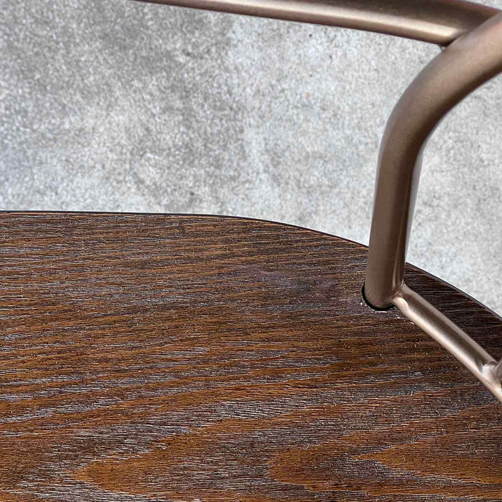 ダイニングチェア肘付き背もたれシャープ座面高42.5cm