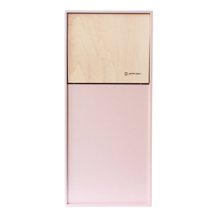 コーラルピンク